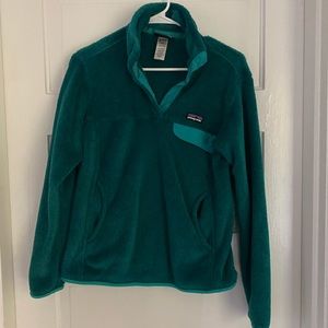 Patagonia green fleece.